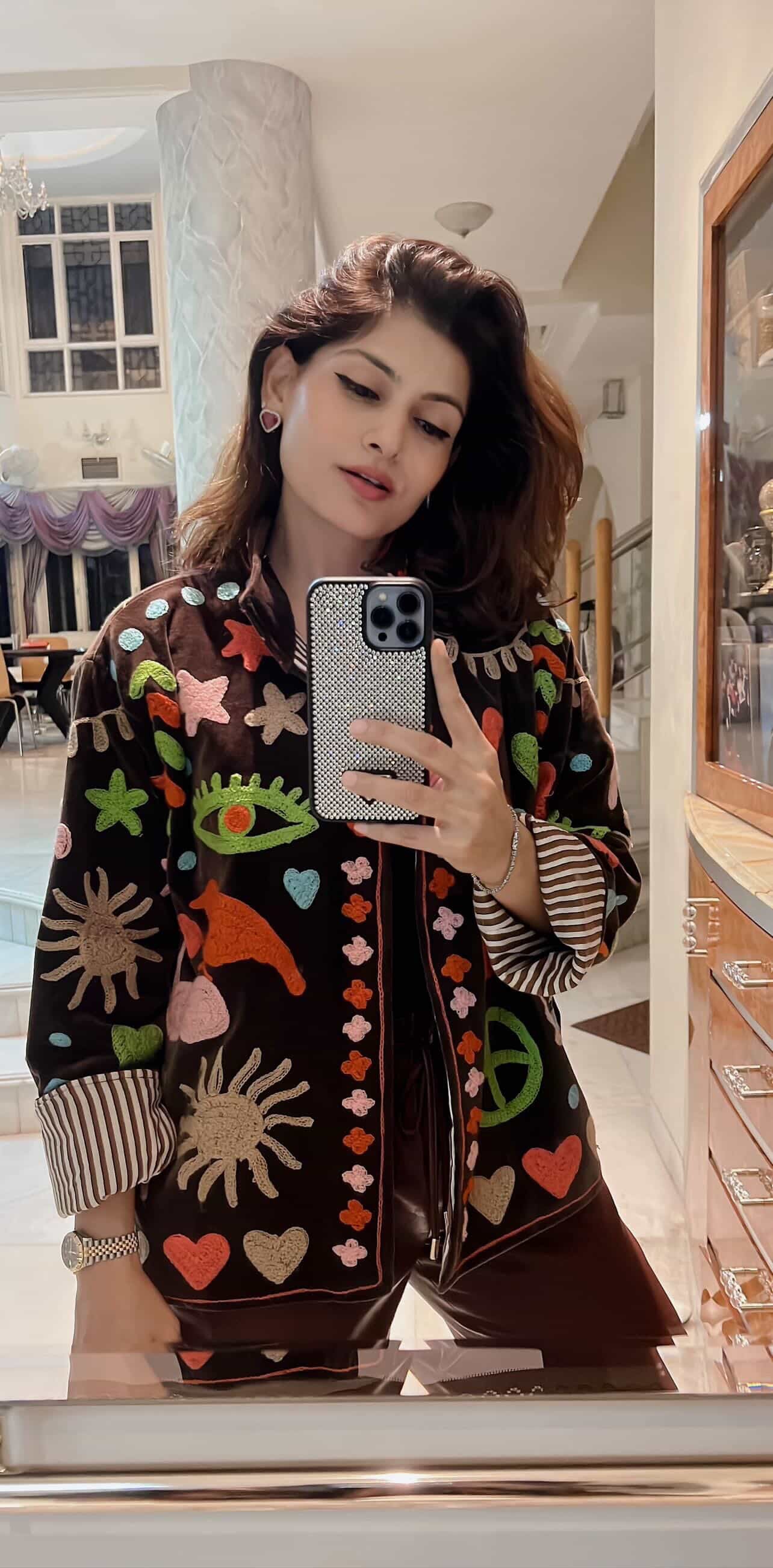 Embroidered Velvet Jacket – Elegant Printed Winter Layer